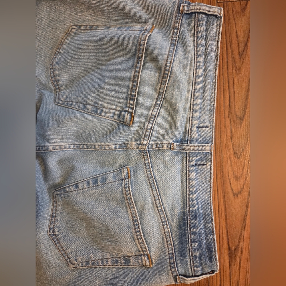 Abercrombie & Fitch Light Blue High-Rise Jeans - Picture 6 of 11